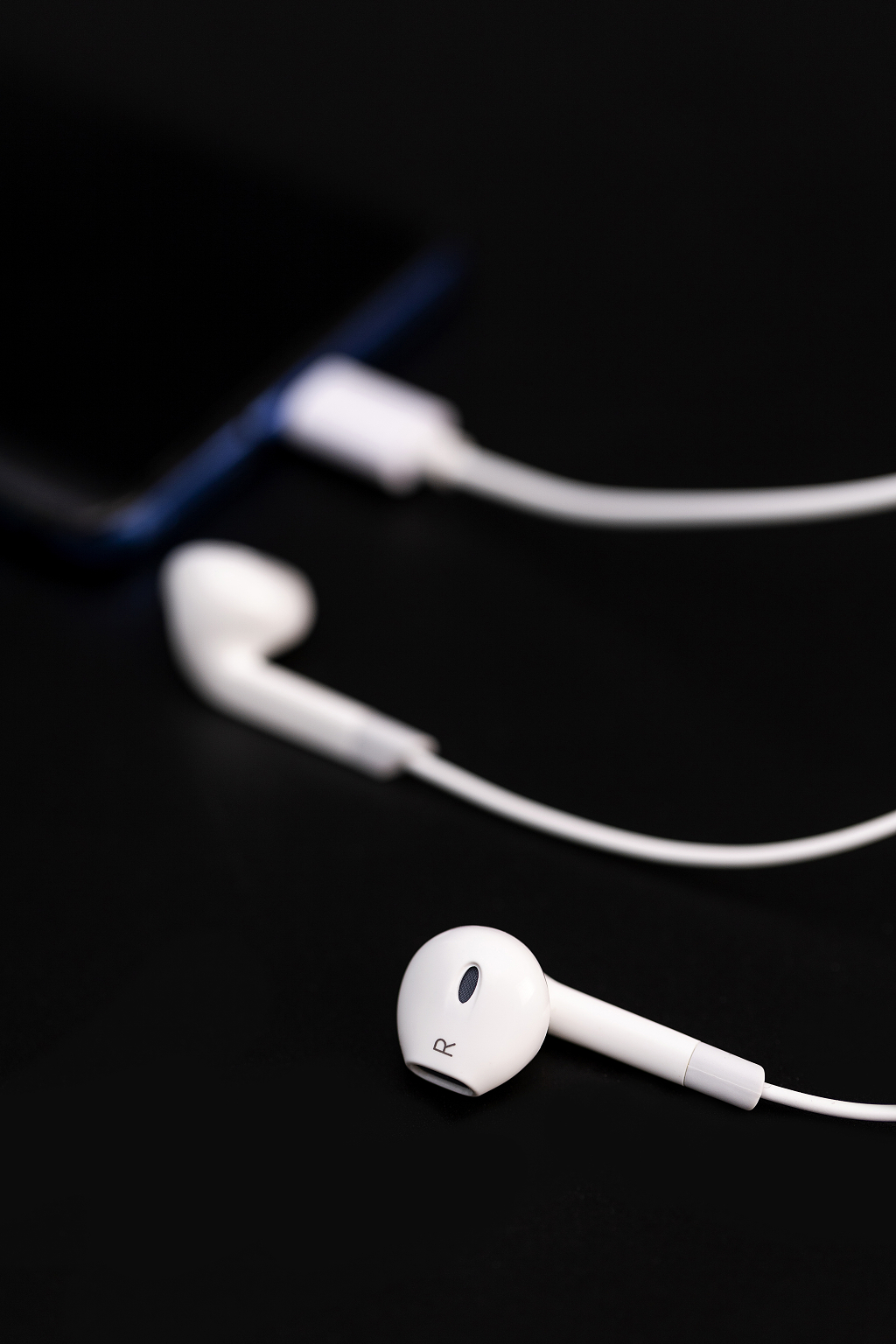 有线耳机听见声音创意耳机素材耳机图片带线耳机