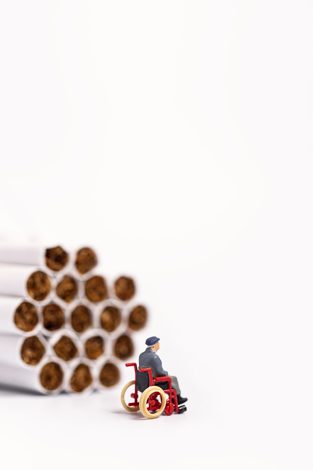 关爱健康禁止吸烟创意禁烟吸烟有害健康