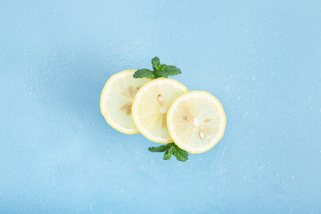 薄荷柠檬片夏日冰爽背景冷饮图片夏天饮品夏日清爽