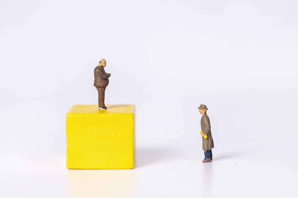 升职求职微缩创意图片创意招聘职场求职工作就业