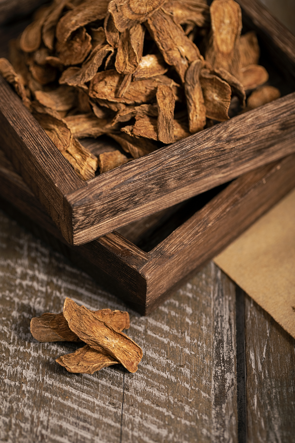 中药材牛蒡木桌背景中医中药图片医师节国医节