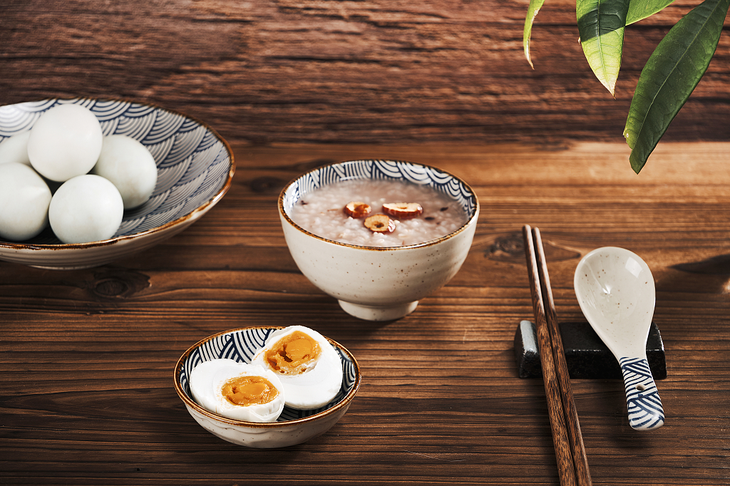 国风端午节风味可口咸鸭蛋静物