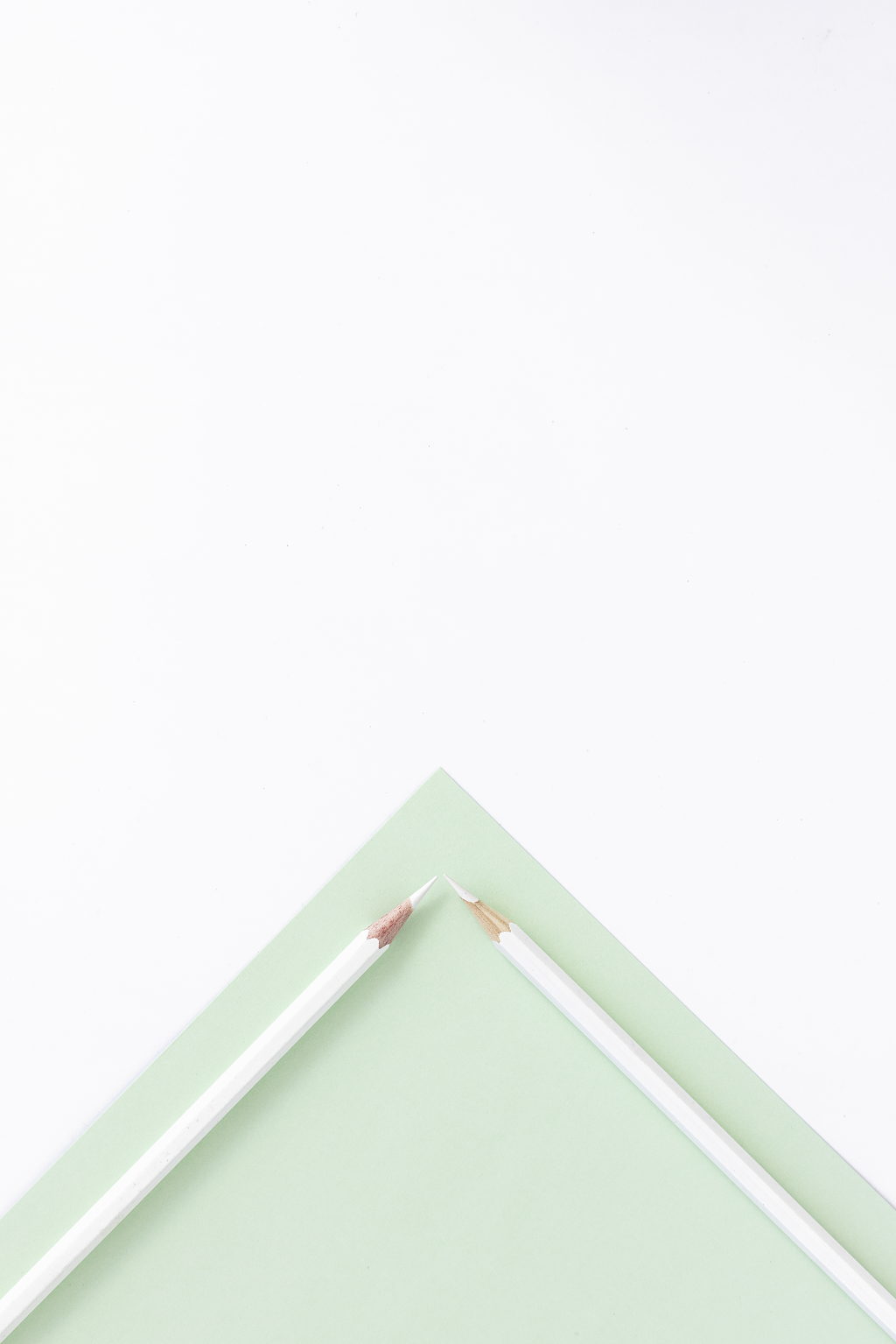 白绿配色清新文艺创意图彩色铅笔绘画艺术教育