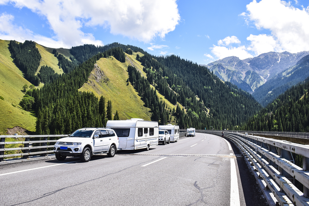 新疆伊犁果子沟大桥自驾