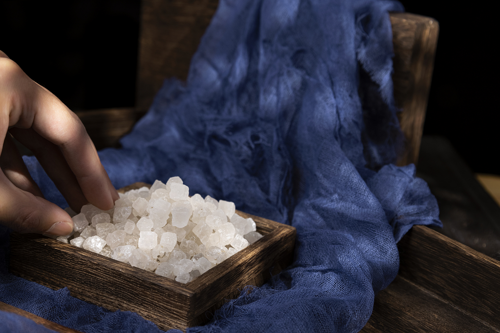 工业盐粗盐暗调图片粗盐海盐大粒盐