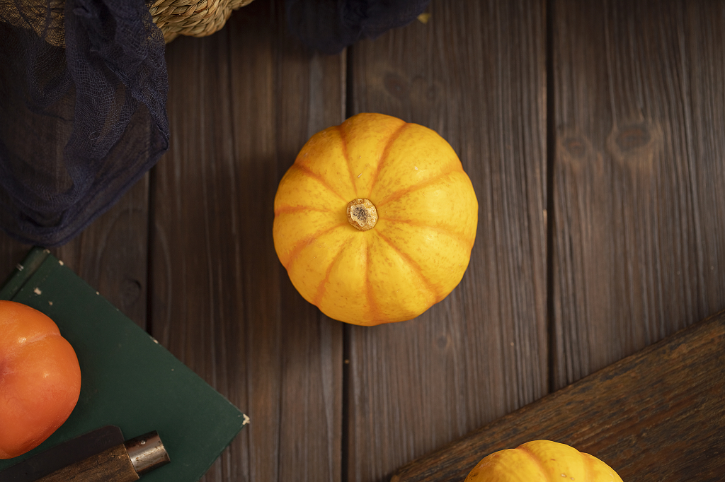 秋季蔬菜食材南瓜暗调海报南瓜图片感恩节图片秋天创意