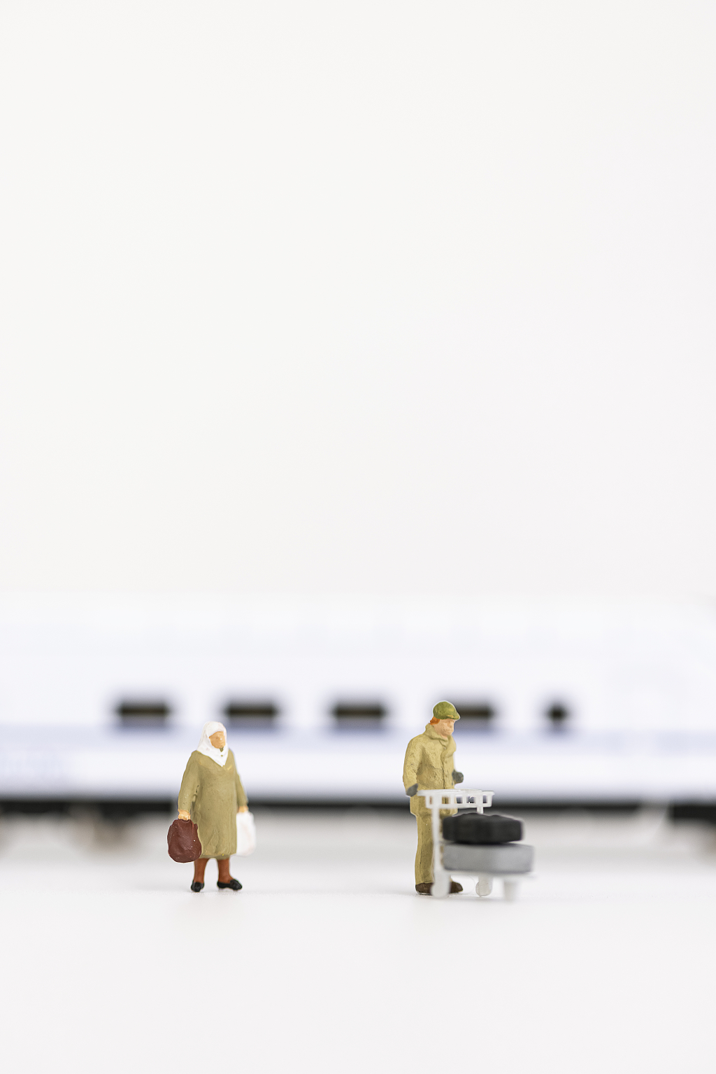 微缩创意春运回家春节春运创意静物返乡创意图片