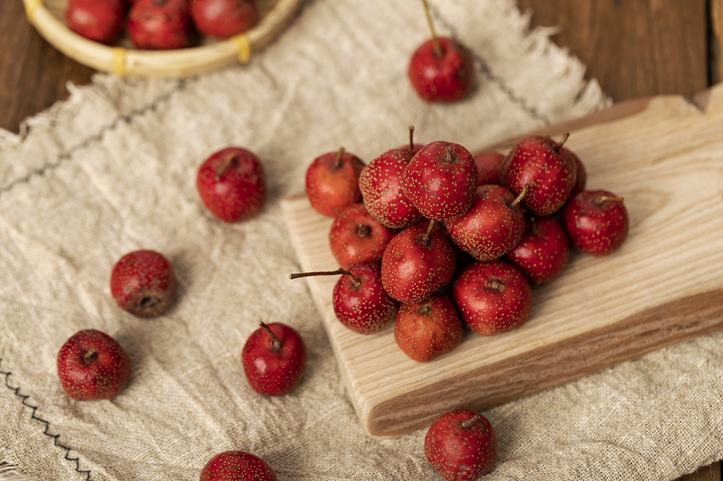 山楂红果粗麻布背景山楂图片健胃消食水果