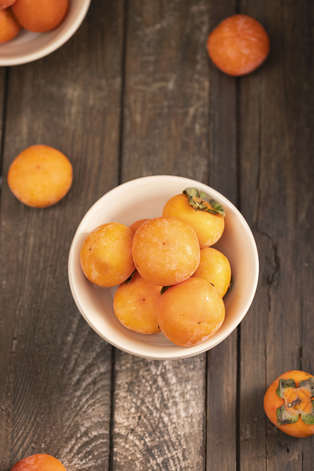 一碗柿子熟了秋天来了柿子图片脆柿子静物