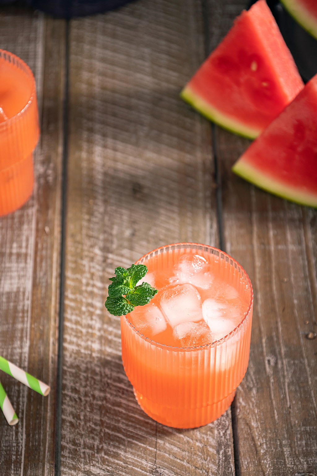 一杯冰霜西瓜汁夏日冷饮西瓜图片大暑节气夏天降暑