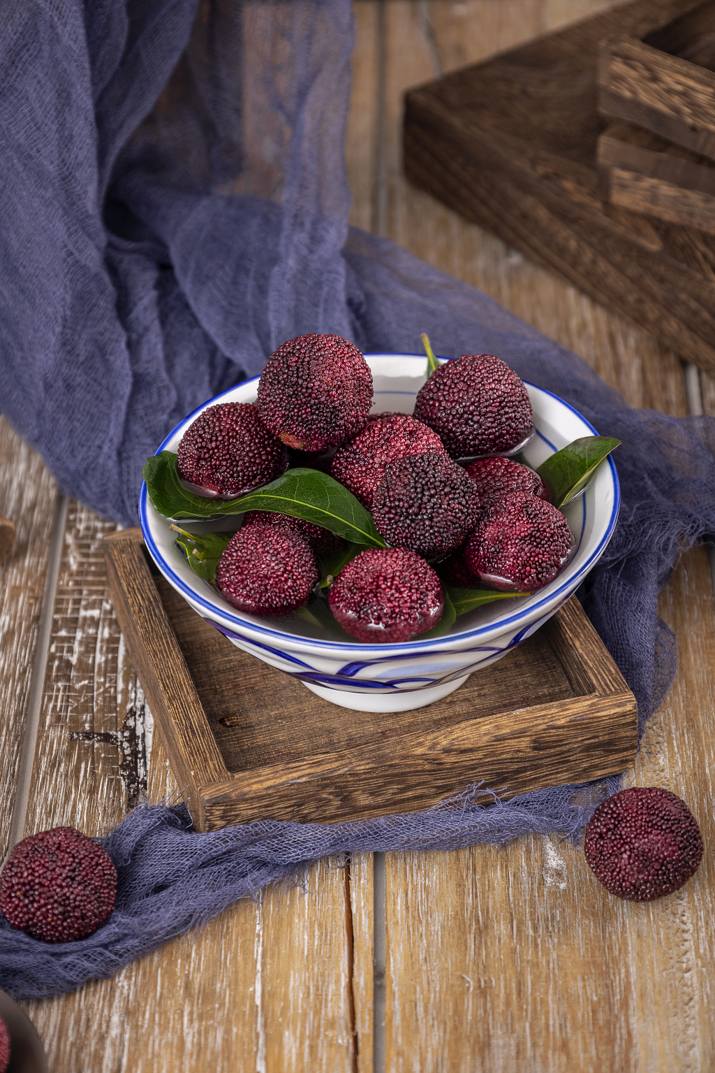 夏天一碗新鲜的水果杨梅杨梅图片消暑止渴水果