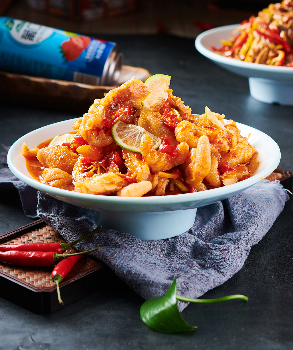 柠檬鸡爪美食摄影凉菜凉拌美食