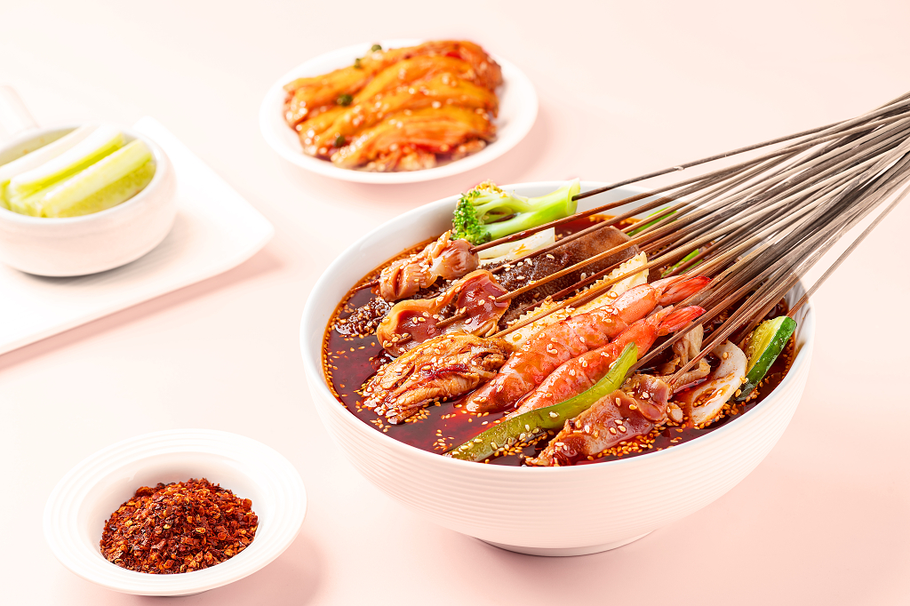 四川乐山小吃红油钵钵鸡美食摄影