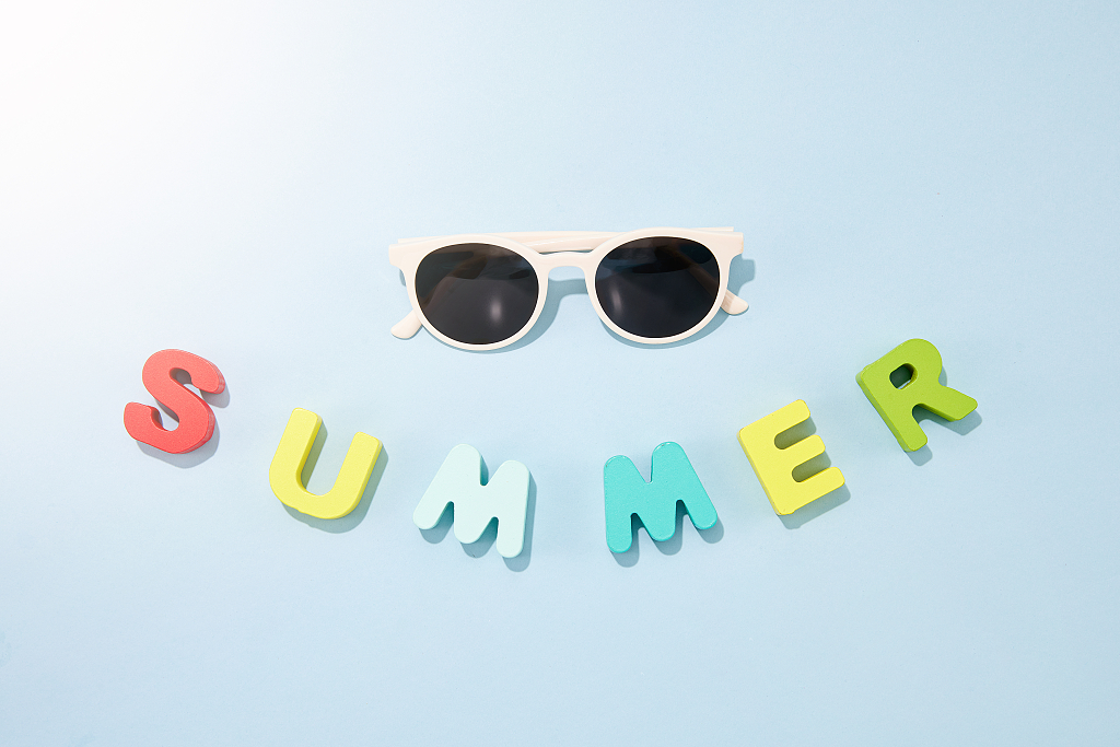 阳光夏日summer防晒创意背景