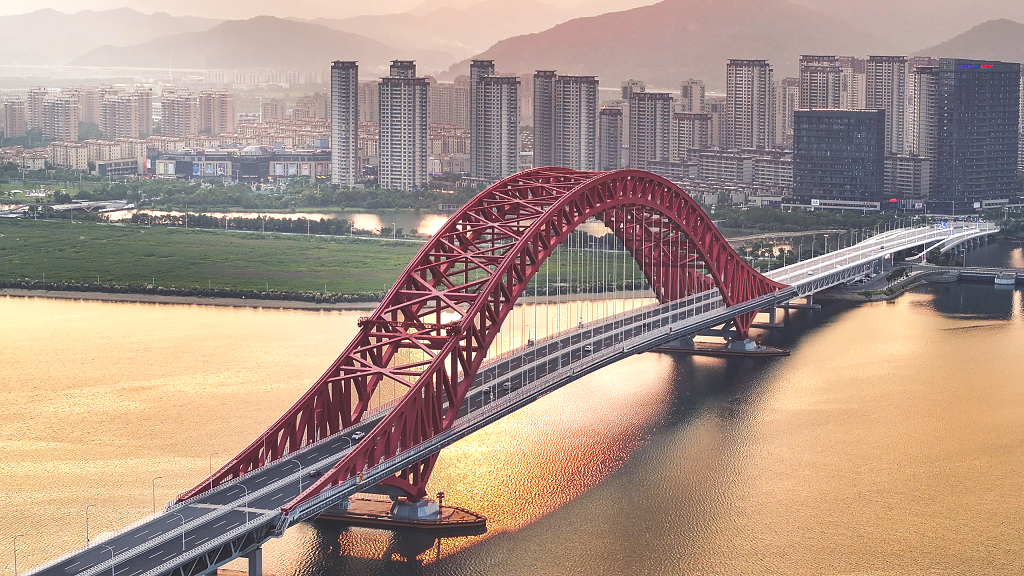 宁波北仑红桥夕阳桥梁红色建筑航拍壁纸