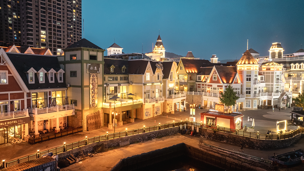 大连渔人码头夜景灯光辉煌