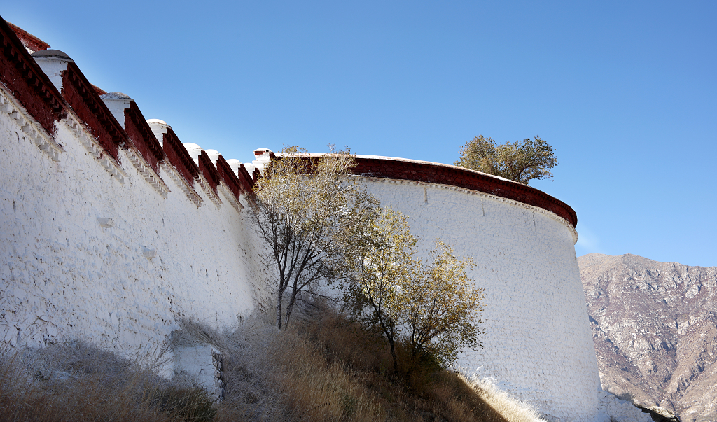 布达拉宫的围墙