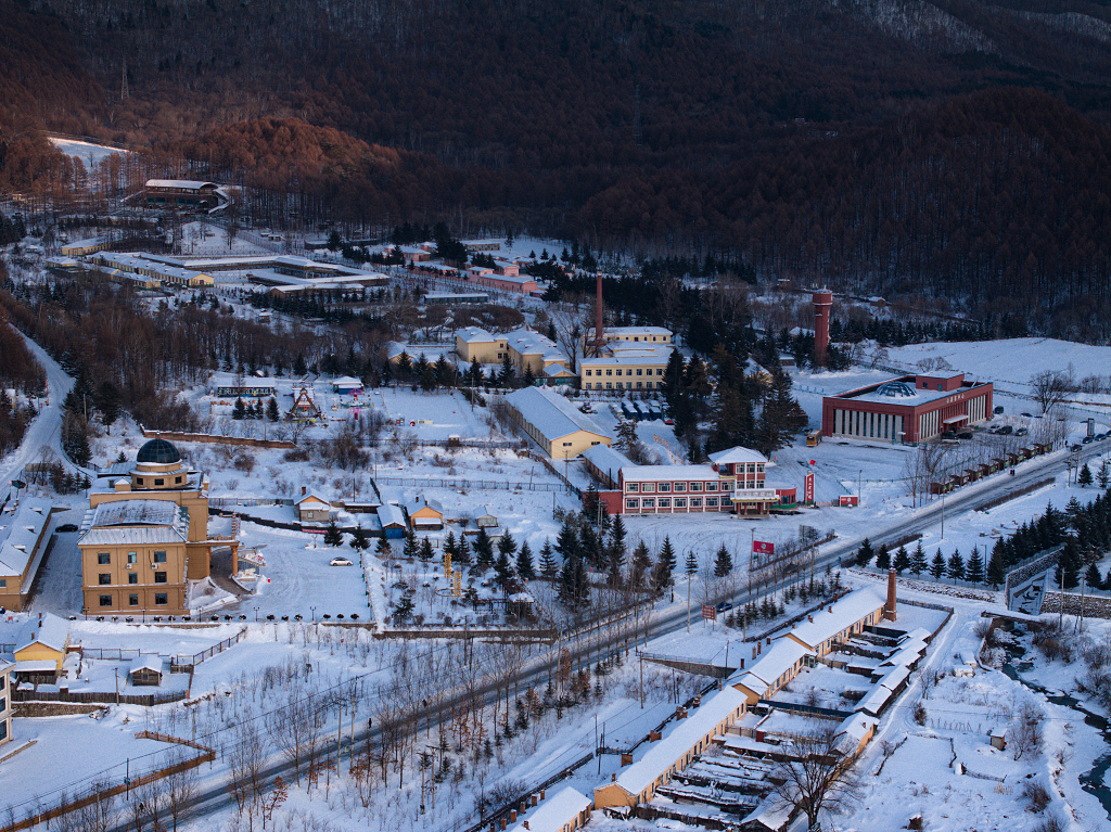 航拍东北辽宁铁岭东南横道河子东北虎林园城市旅游景点景区