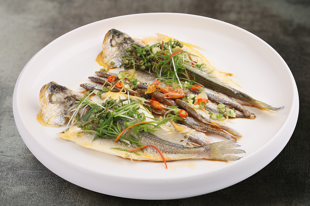 家常菜中餐厅饭店菜单美食宣传单广告实拍图双蒸黄花鱼