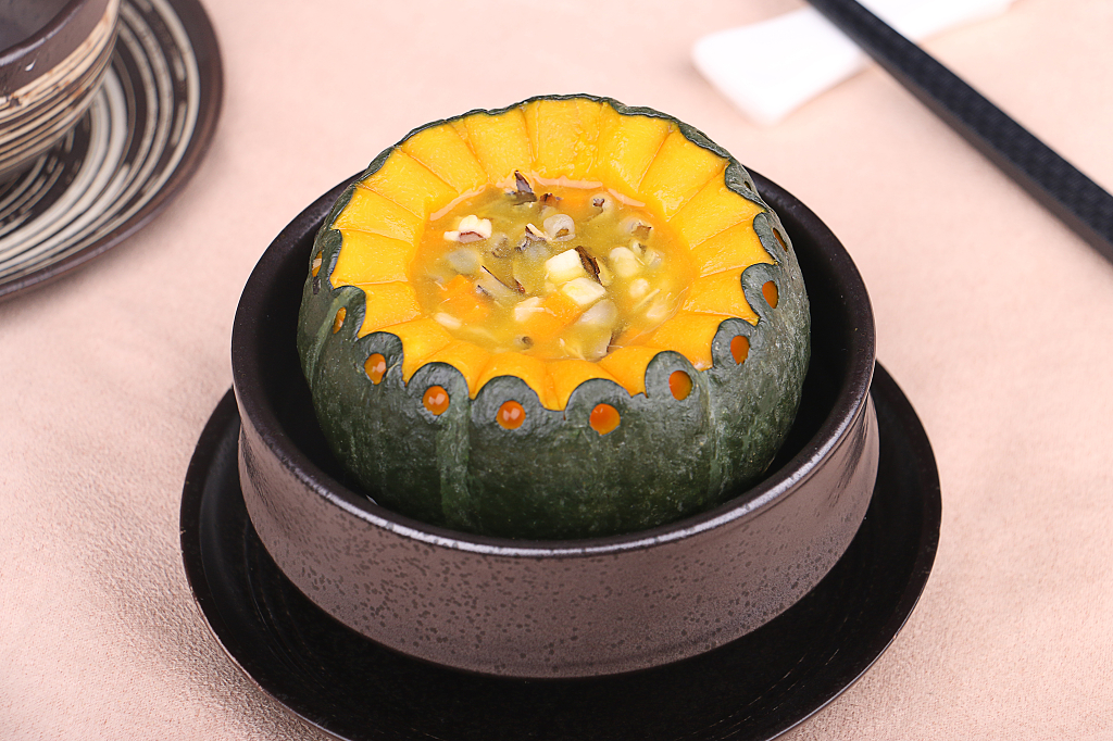 家常菜中餐厅饭店菜单美食宣传单广告实拍图迷你金瓜煮野米