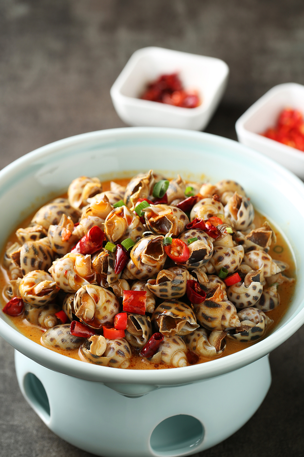 家常菜中餐厅饭店菜单美食宣传单广告实拍图中华美食辣酒煮花螺