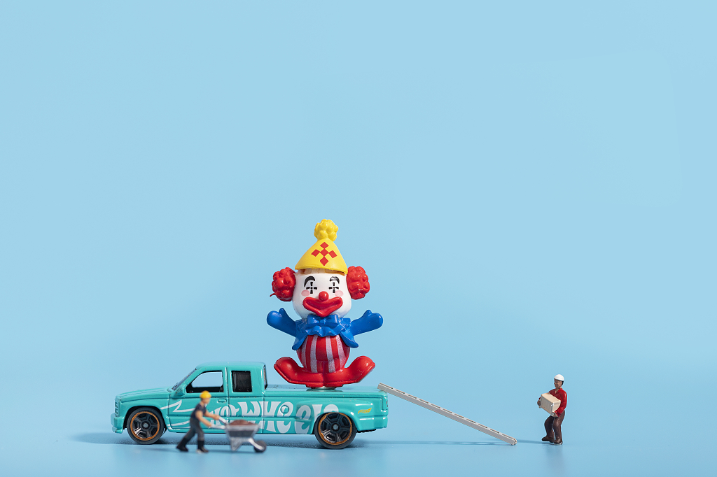 41四一愚人节微观创意图小丑创意图愚人节小丑微缩创意摄影