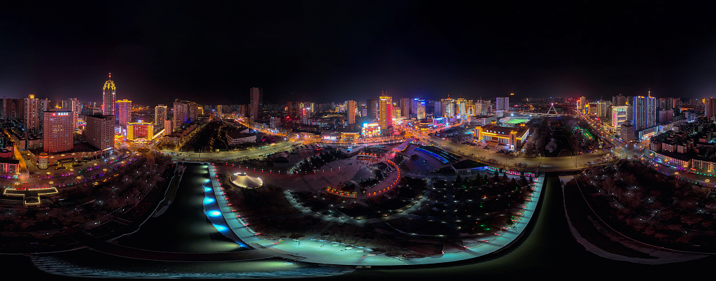 春节期间航拍西宁中心广场夜景全景图