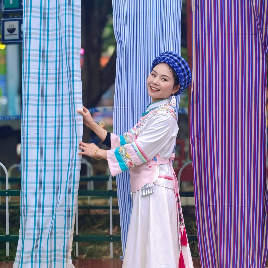 布依风貌（少数民族）