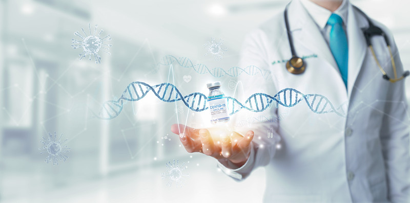 医生分析新冠病毒疫苗，研发成功。医疗保健和医学概念