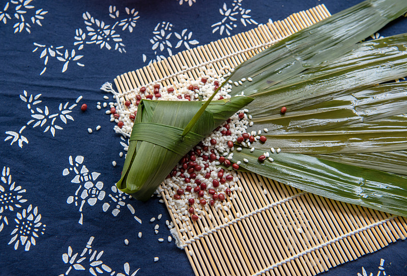 中国端午节的食物是粽子