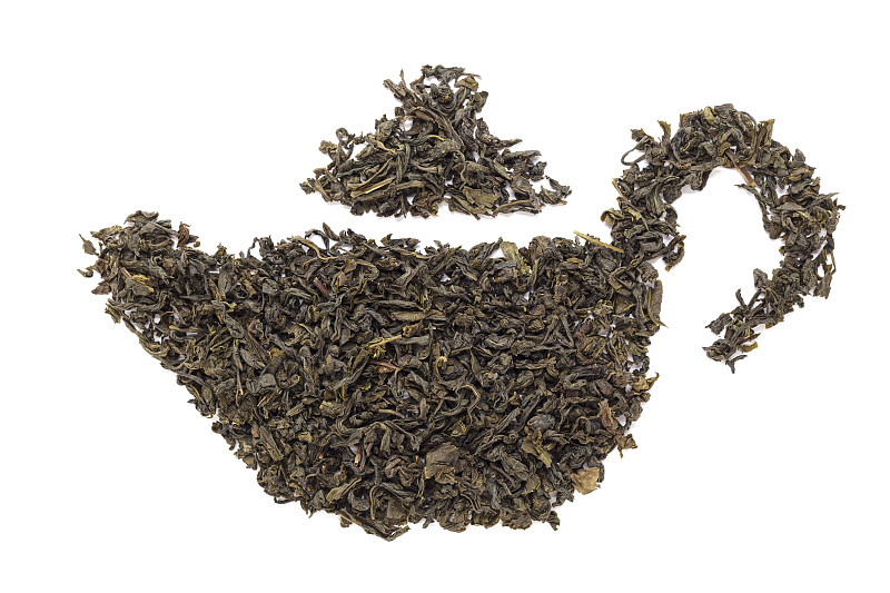 茶壶形状的有机绿茶(山茶)。