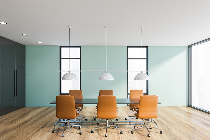 蓝色和灰色的会议室内部