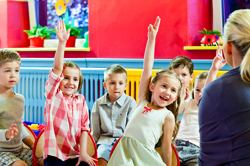 可爱的孩子在幼儿园