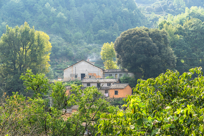 古村落中的农舍