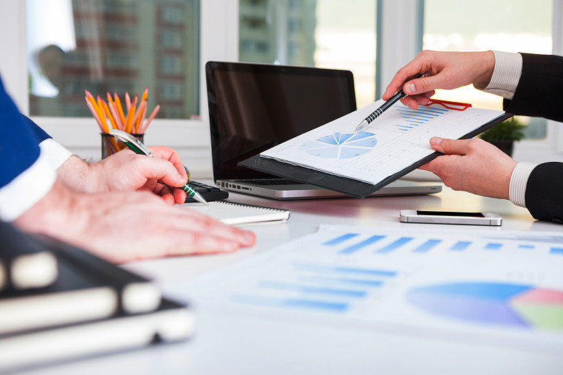 团队合作的过程。营销战略头脑风暴。