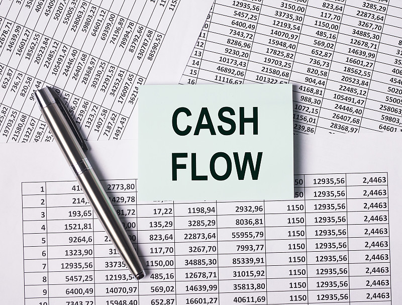 商业单据上的现金流字。现金流的文本