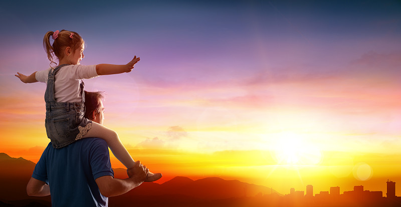 父亲节-父亲和女儿