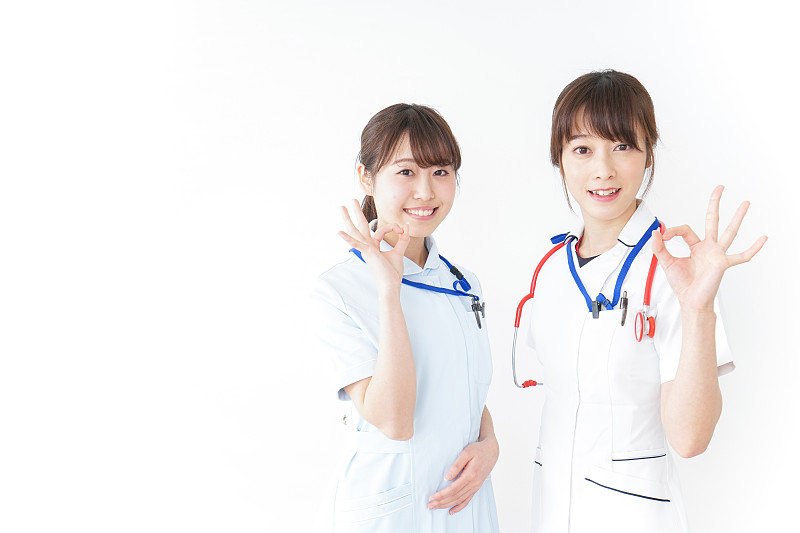 护士给予ok手势