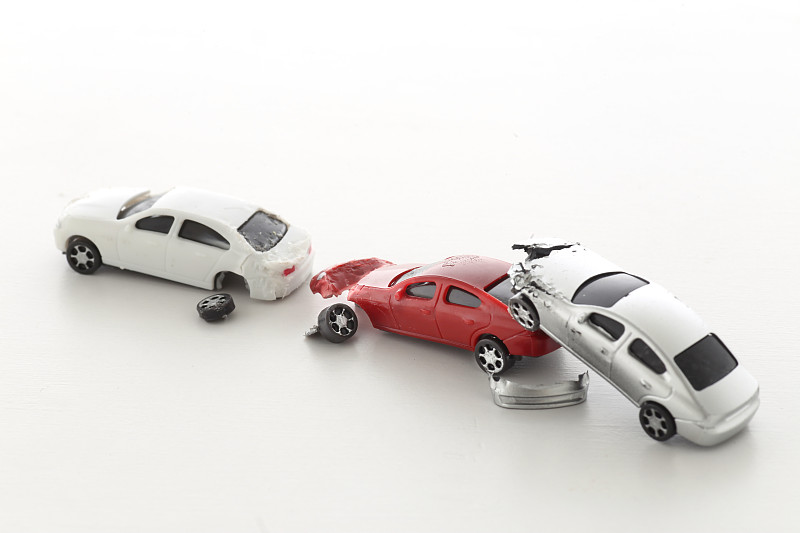 因不顾安全或粗心大意而引起的汽车事故