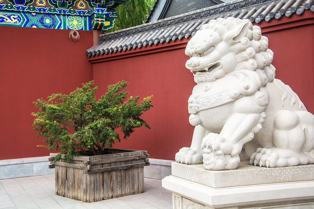 古建筑中的石狮子