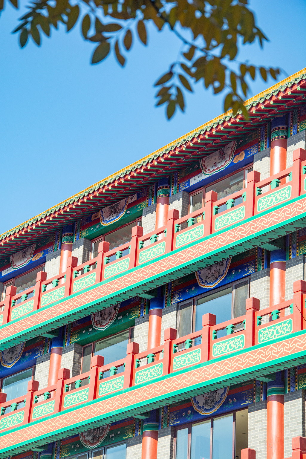 沈阳方城文化旅游区中的仿古建筑