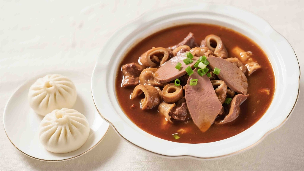 老北京炒肝早餐美食美味中餐包子炒肝