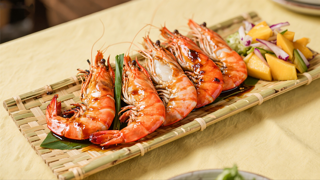 秘制照烧大虾菜品摆盘美味美食