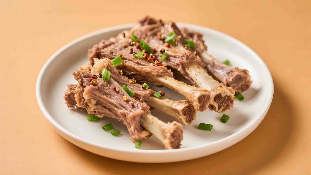 一盘美味的手抓羊肉美食美味排骨羊肉排骨