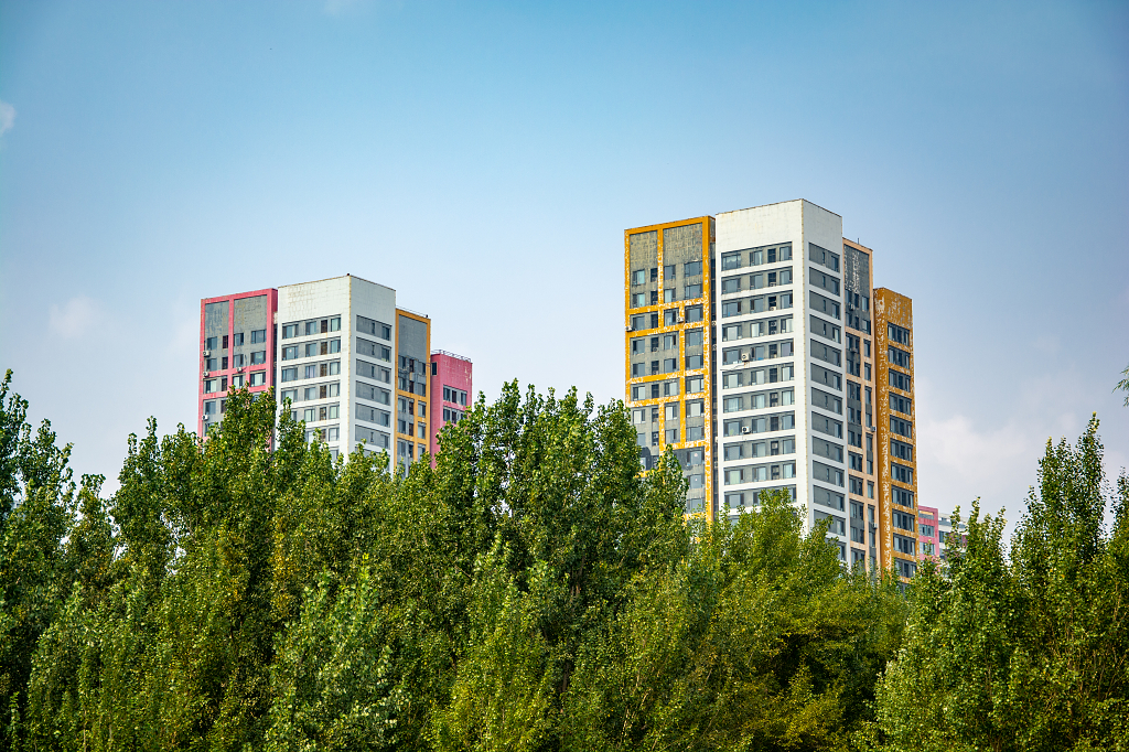 城市现代高层住宅大楼