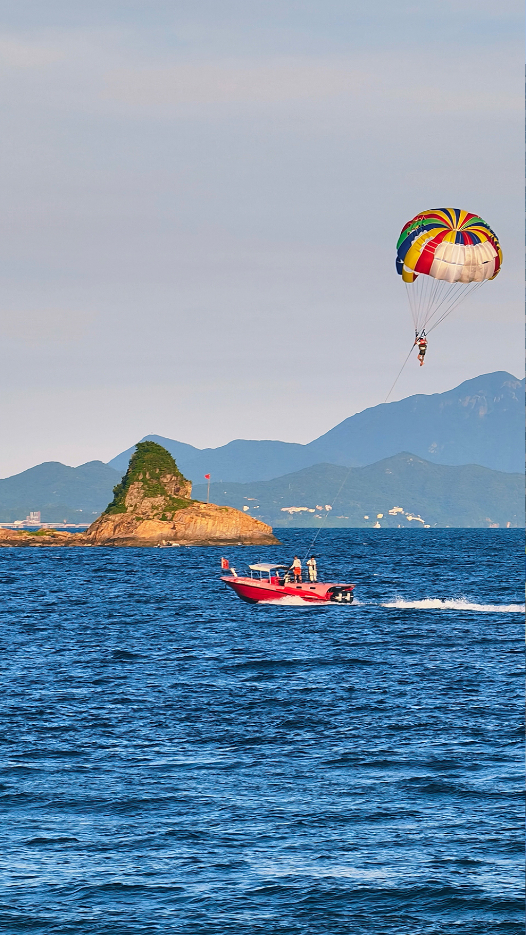 大海游艇深圳大梅沙飞艇