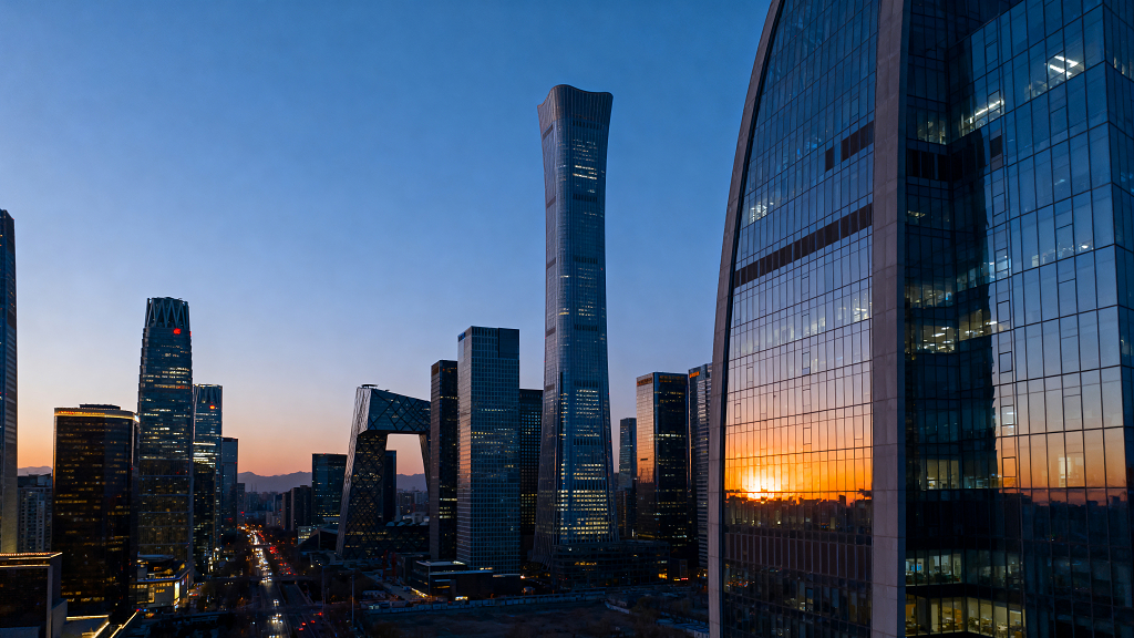 天际线黄昏日落蓝调时刻摩天大楼