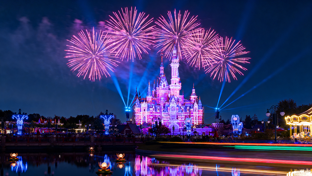上海迪士尼灯光秀迪士尼城堡