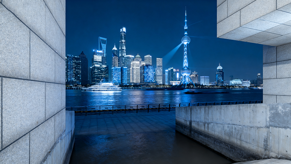 上海陆家嘴天际线蓝调时刻