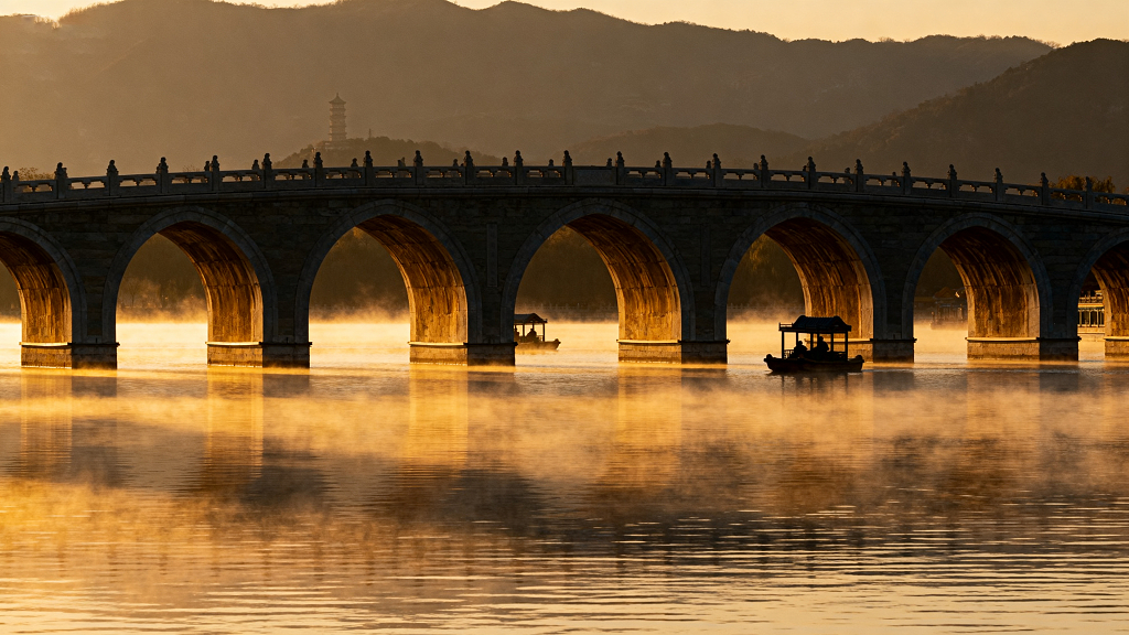 北京颐和园十七孔桥